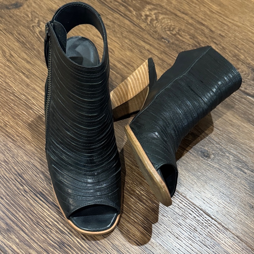 Paul green Black Peep-Toe